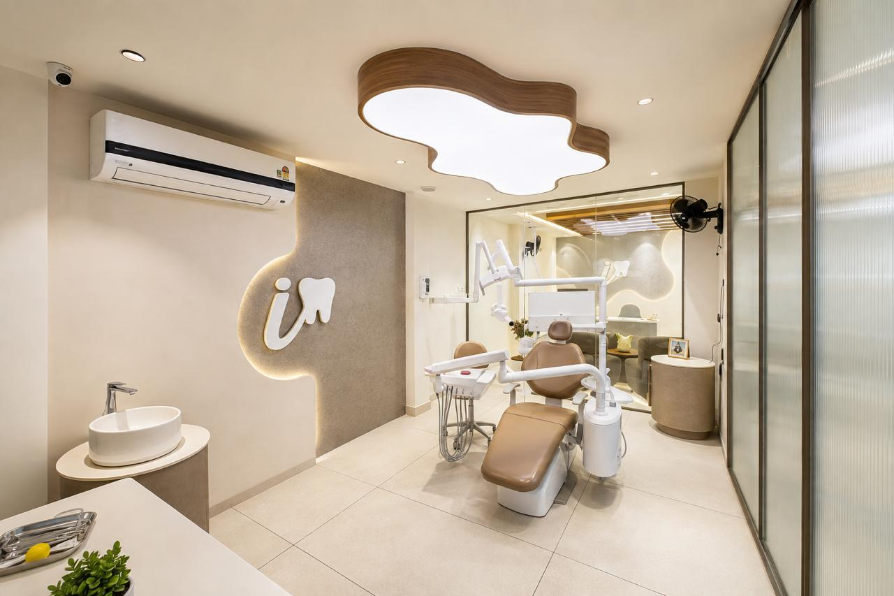Wide view of an iDental treatment suite